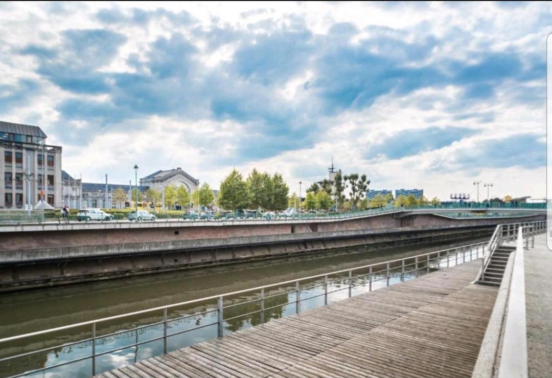 Le Petit Luxembourg Daire Montignies-sur-Sambre Dış mekan fotoğraf