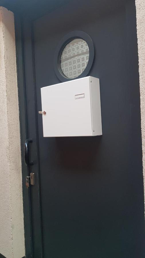 Le Petit Luxembourg Daire Montignies-sur-Sambre Dış mekan fotoğraf